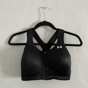 Black sports bra - Under Armour - Size Large.